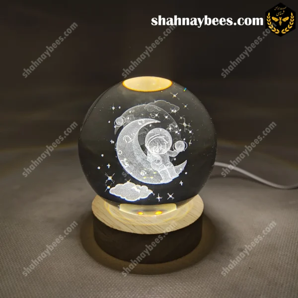 چراغ خواب گوی شیشه ای طرح فضانورد و ماه